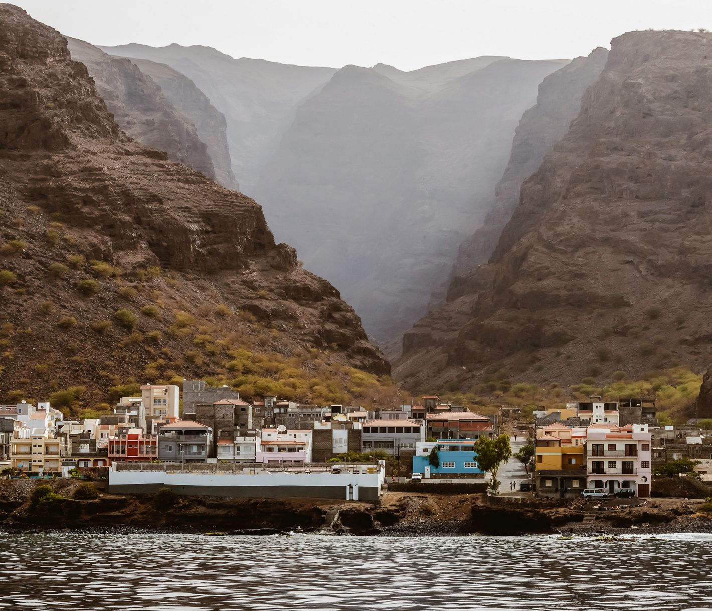 Die Hafenstadt Tarrafal auf São Nicolau