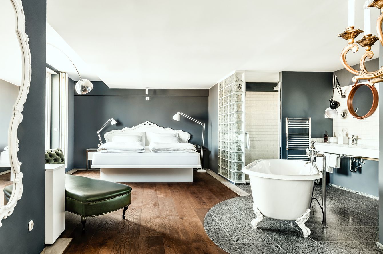 Suite