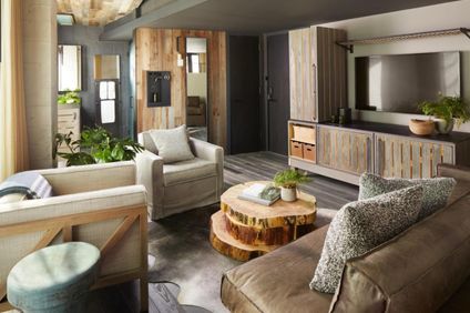 Neighboring Bridge Suite