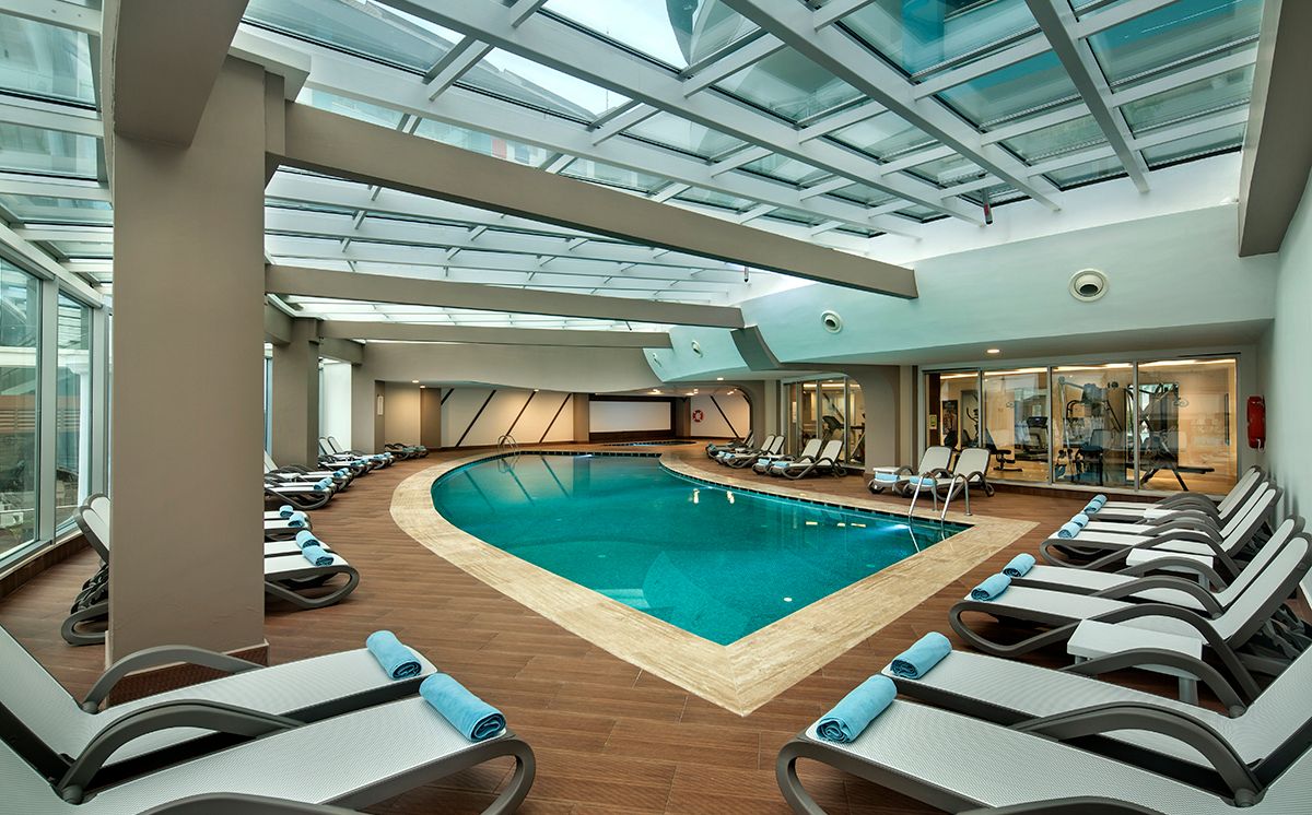 Piscine couverte