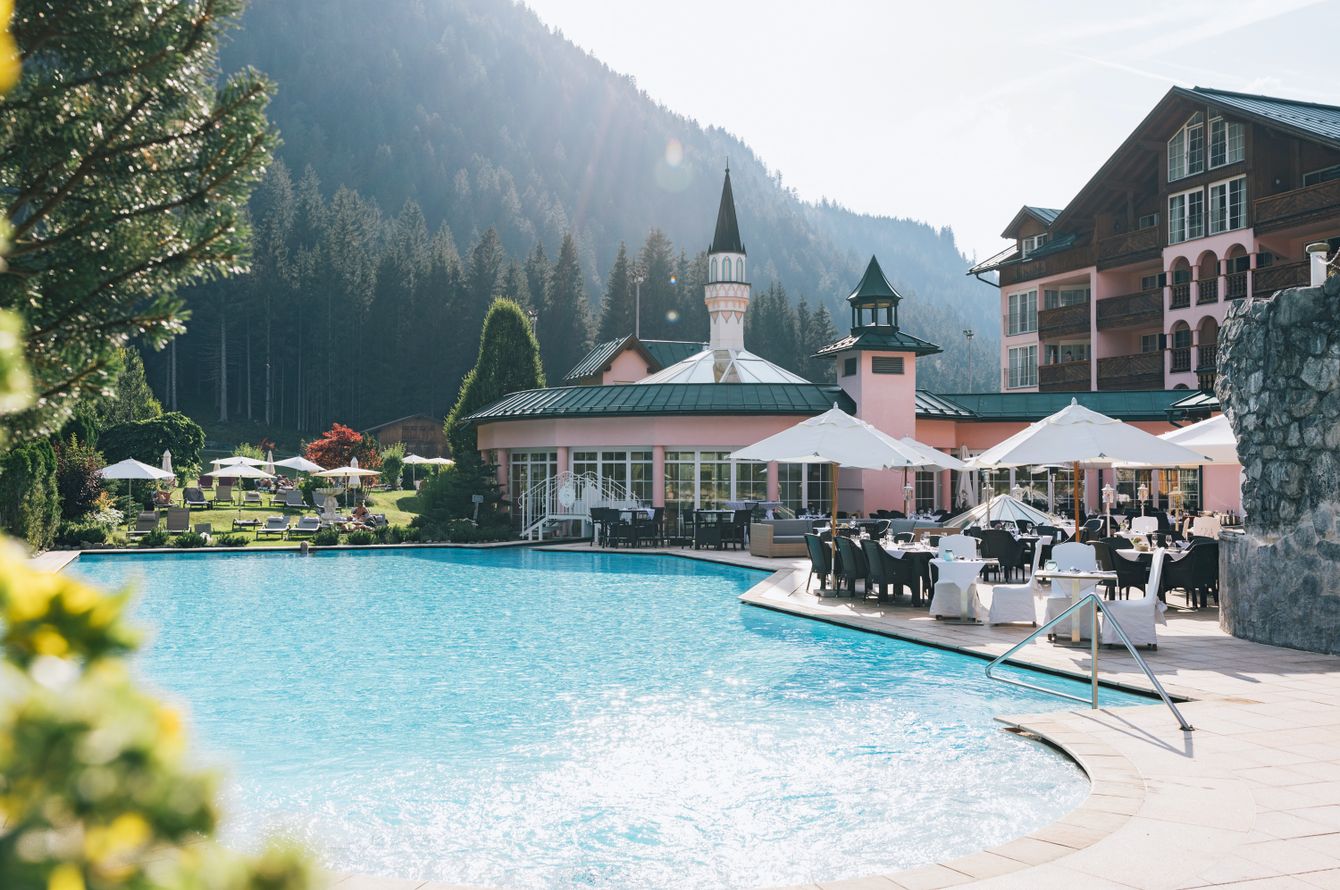 Hotel ...liebes Rot-Flüh