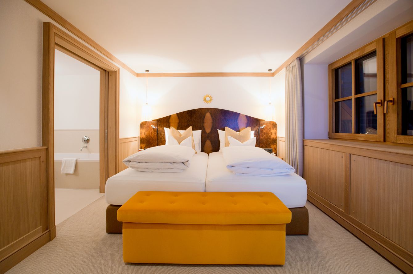 Junior Suite Gold