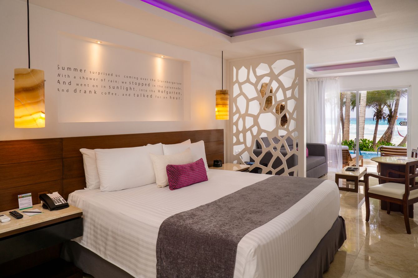 Junior Suite Swim-up