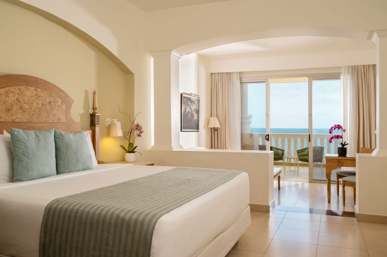 Junior Suite Ocean Front