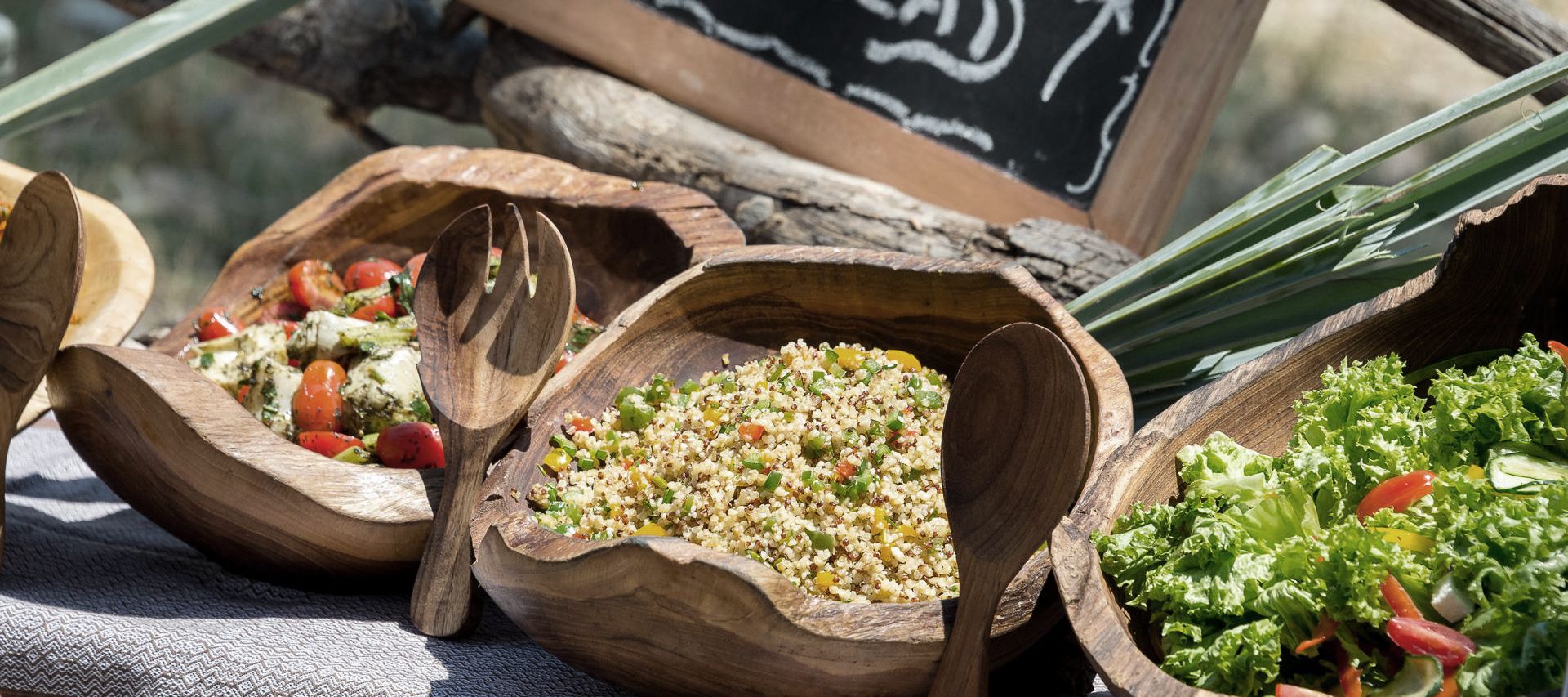 Brunchen mitten im Busch, auch das gehört zum Safarierlebnis
