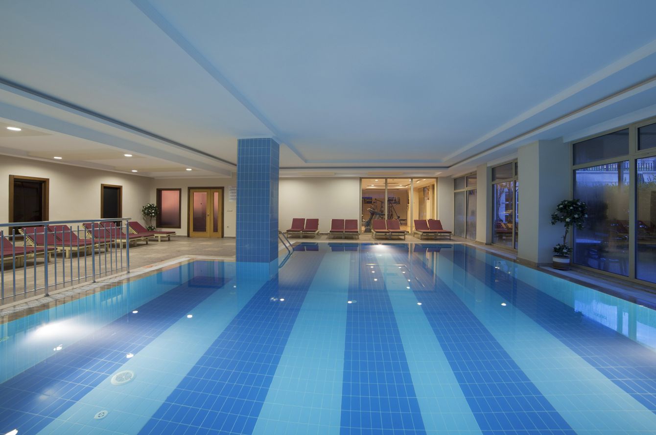 Piscine intérieure