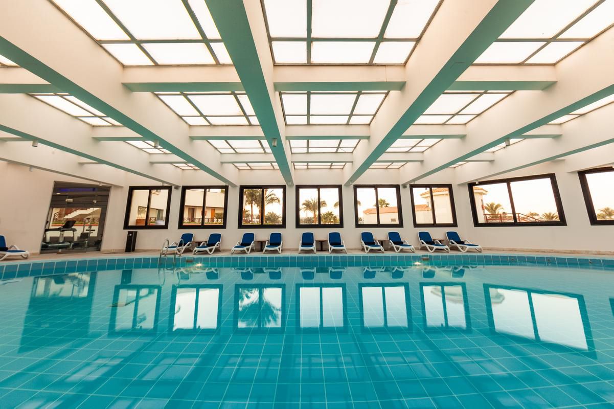 Piscine intérieure