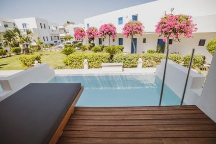 Doppelzimmer Premium mit privatem Pool