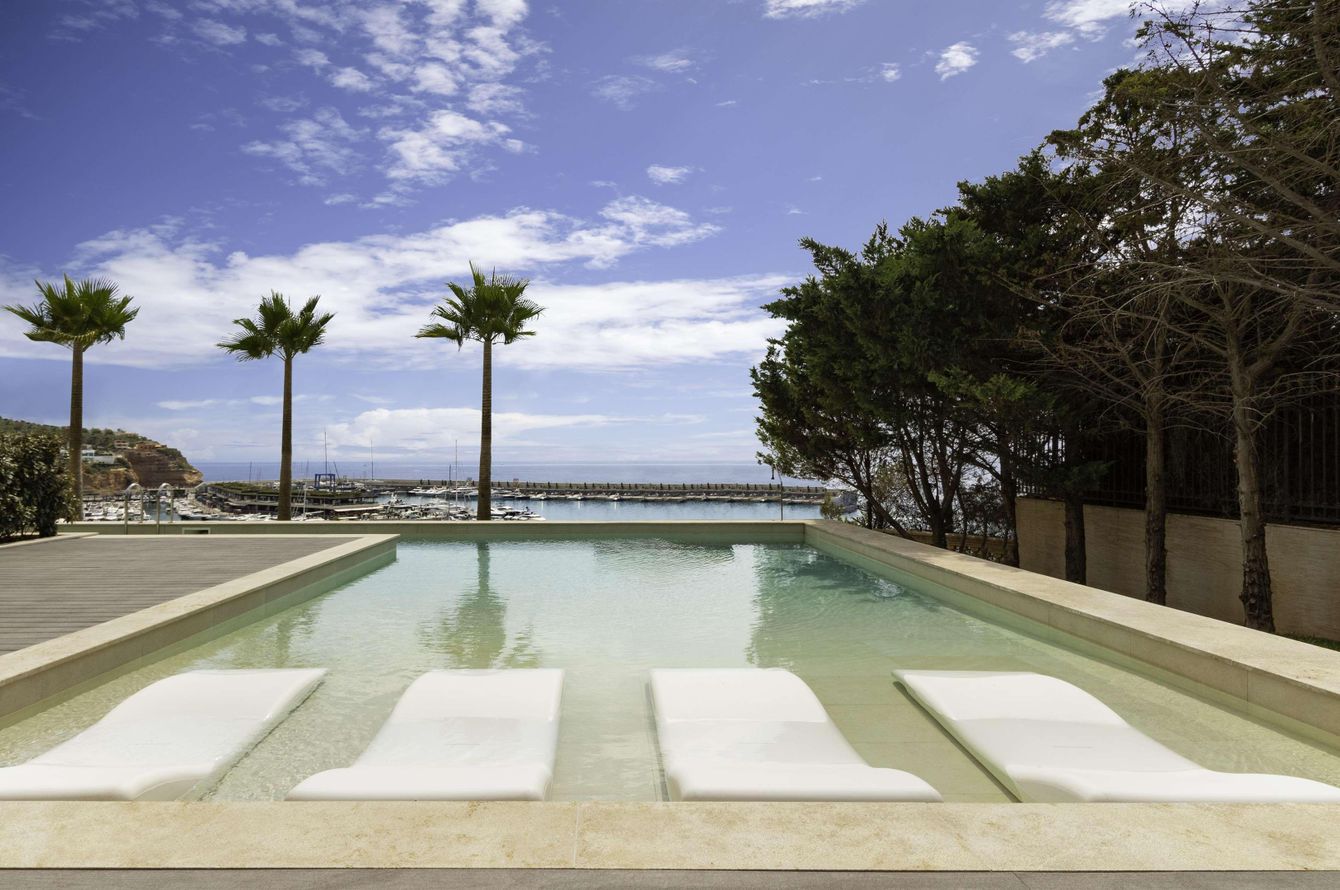 Piscine extérieure