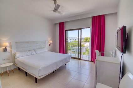 Doppelzimmer seitliche Meersicht