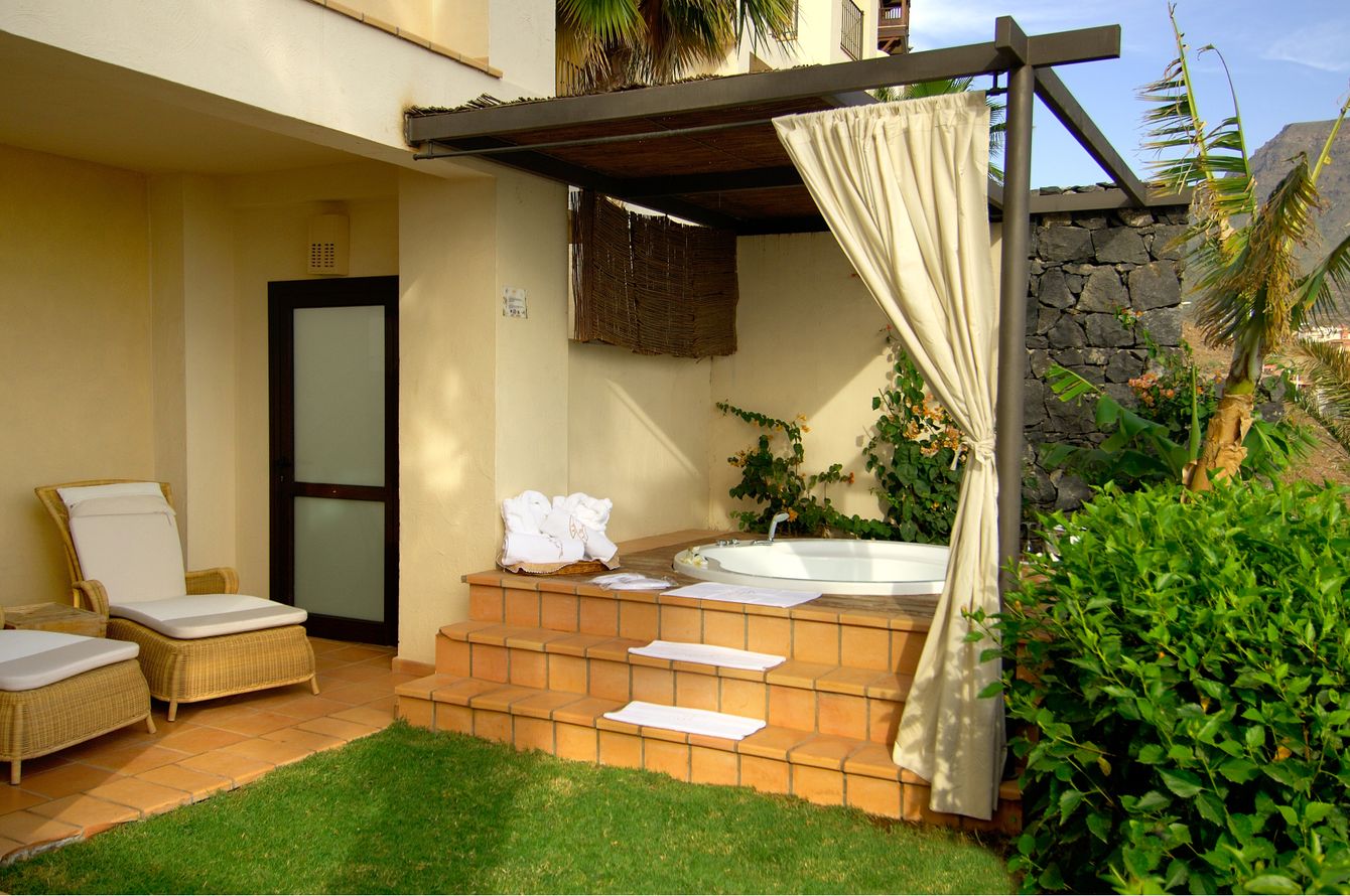 Villa avec bain à remous