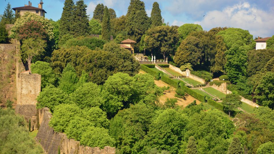 Vue sur la colline Giardino Bardini et son jardin Renaissance.