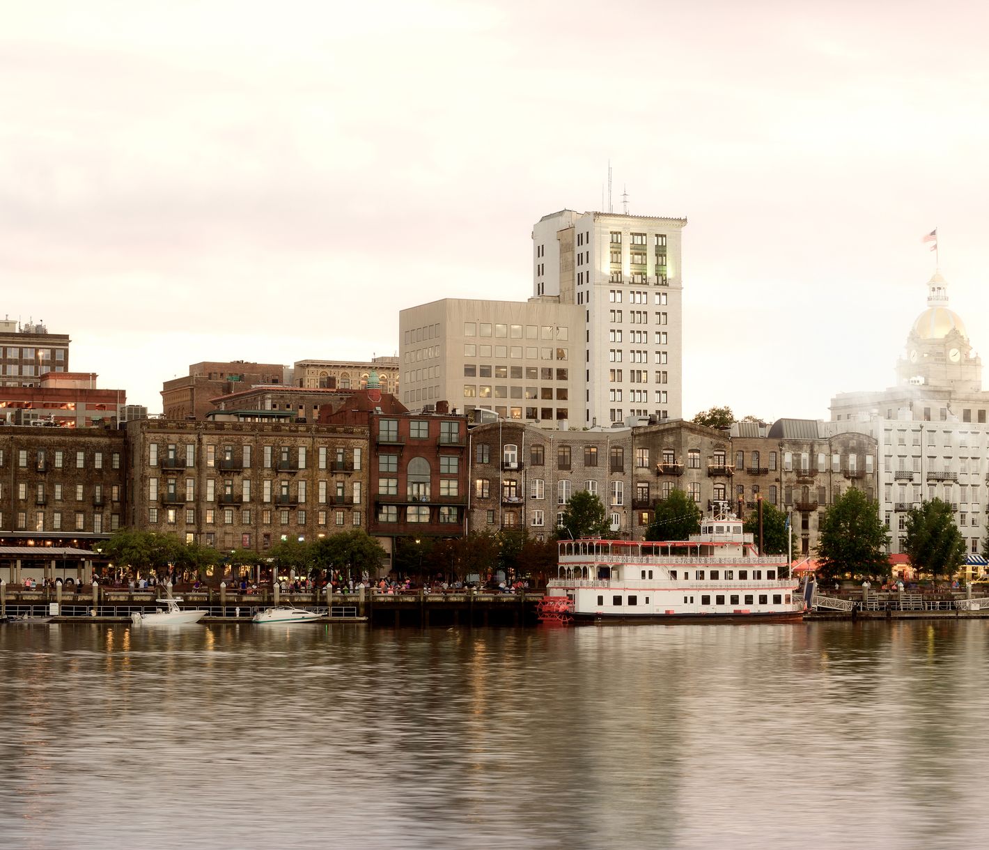 Savannah liegt direkt am Savannah River.