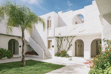 Mangia's Pollina Resort