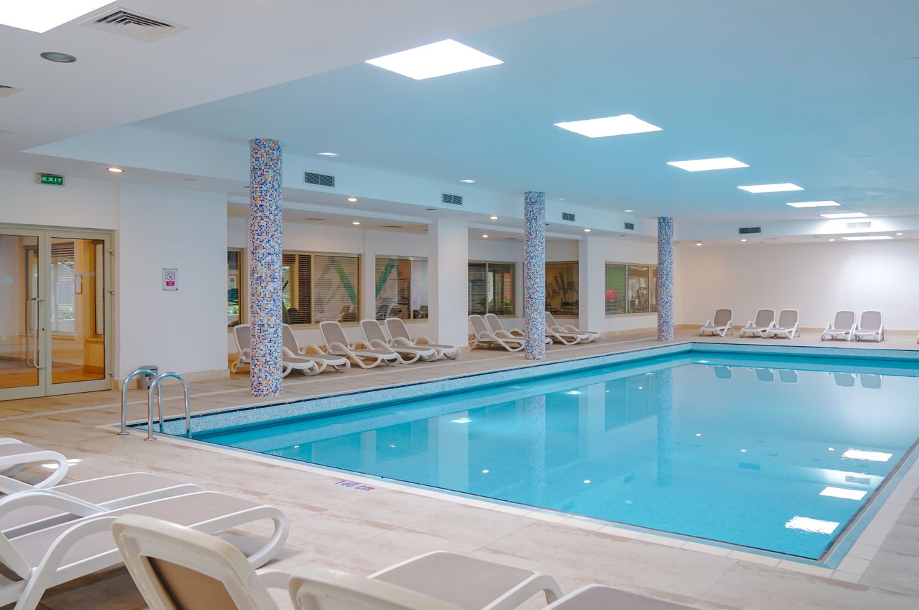 Piscine intérieure