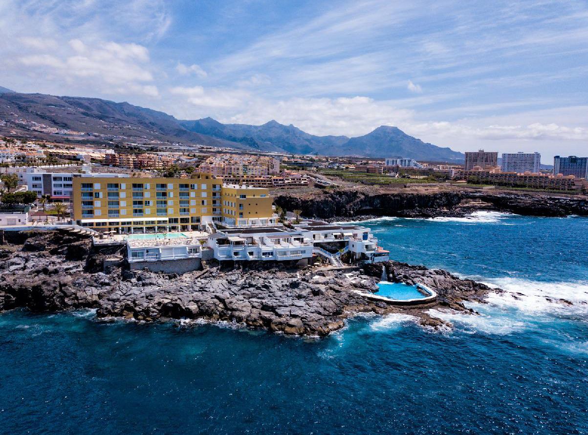 Atlantic Holiday Hotel