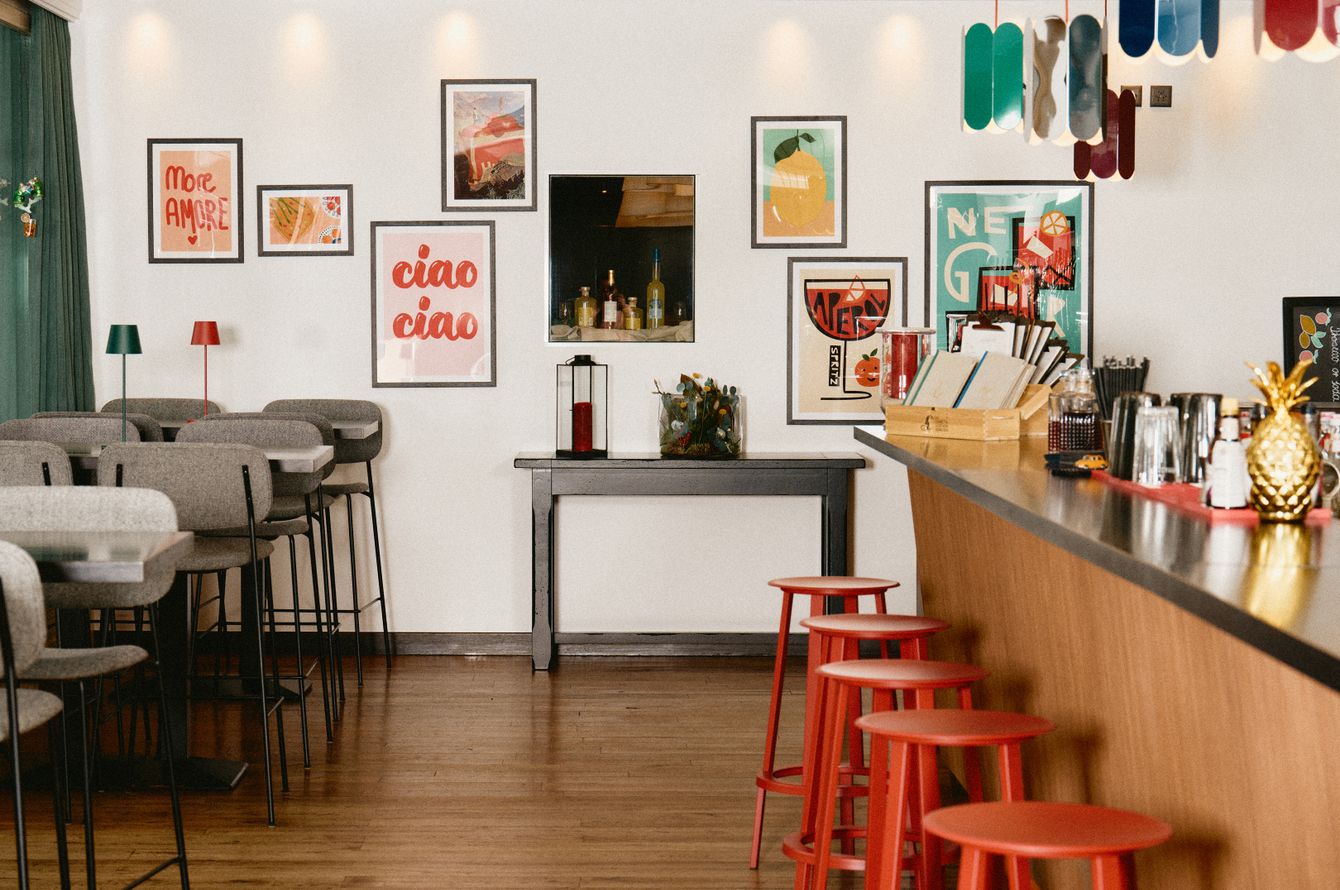 Bar