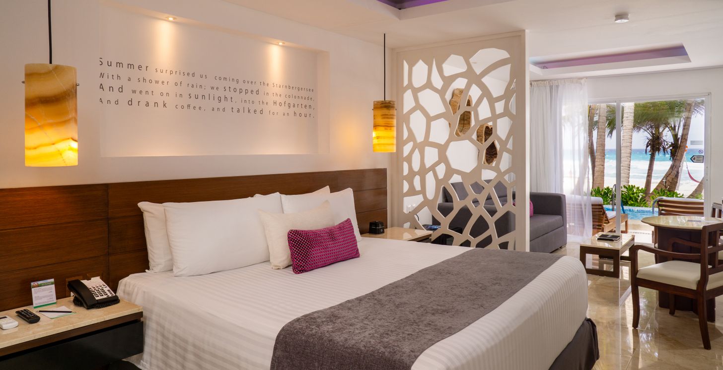 Junior Suite Swim-up