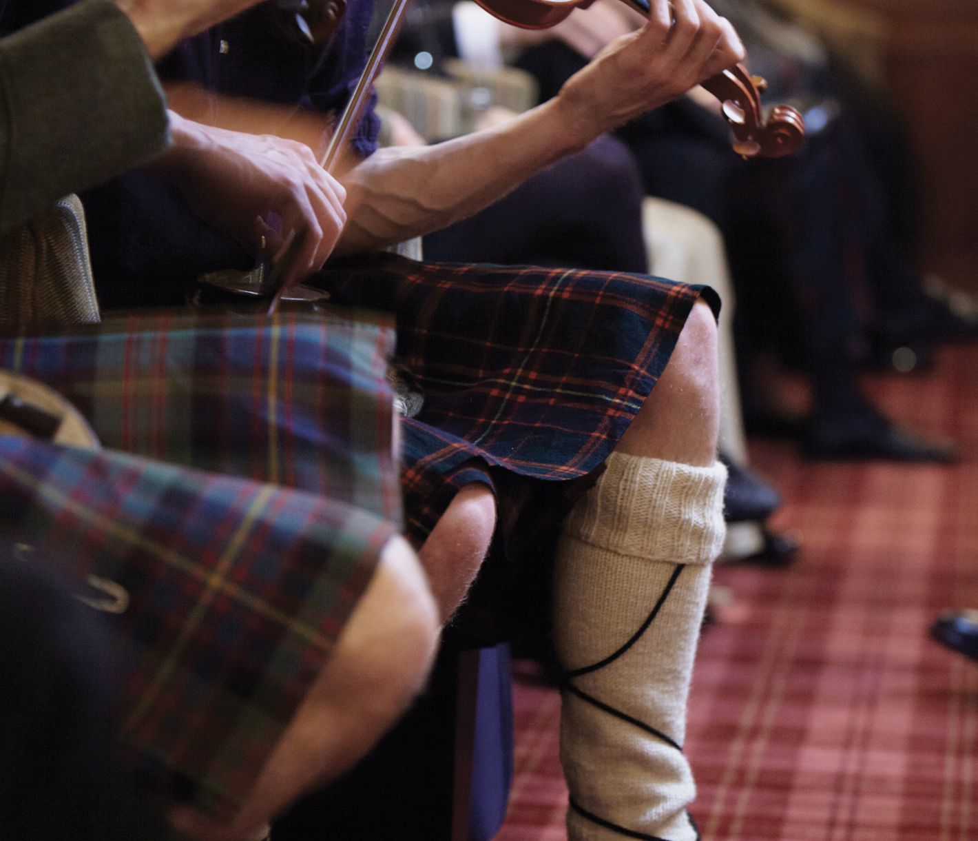 Abendunterhaltung im Zug