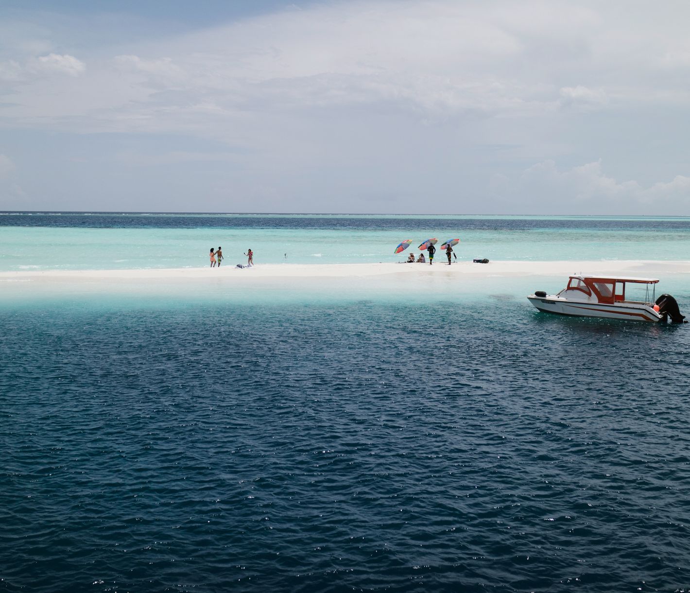 Dhoni-Ausflüge zu unbewohnten Malediven-Inseln sind einzigartig