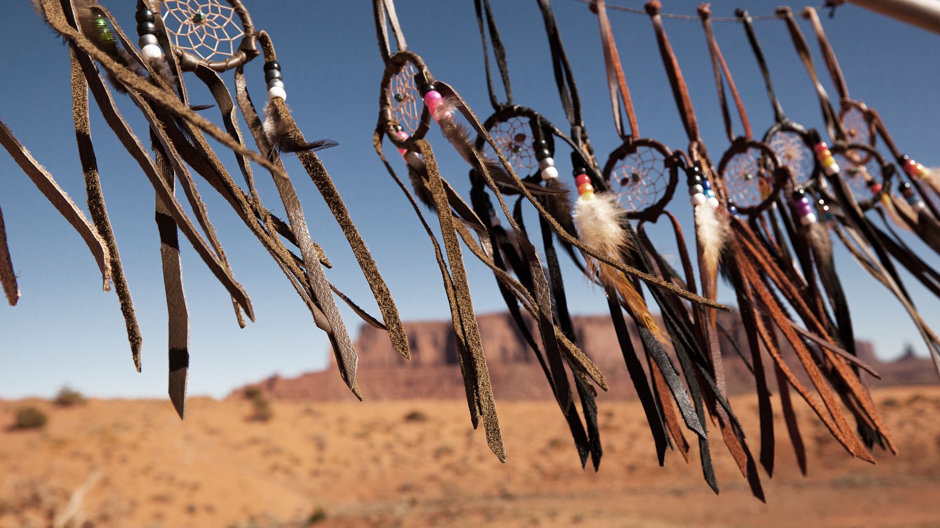 Les attrape-rêves sont offerts comme cadeaux populaires dans le sud-ouest des États-Unis.