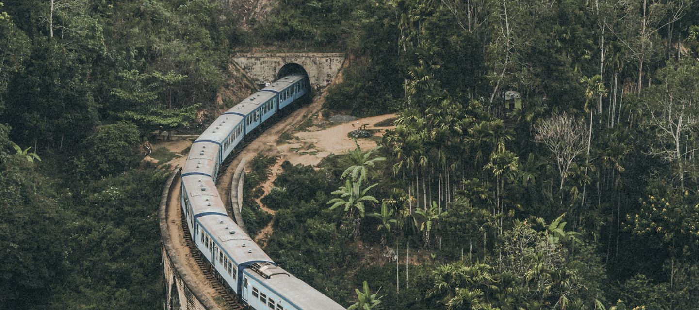 Nine Arch Bridge auf der Strecke zwischen Ella und Demodara, Sri Lanka