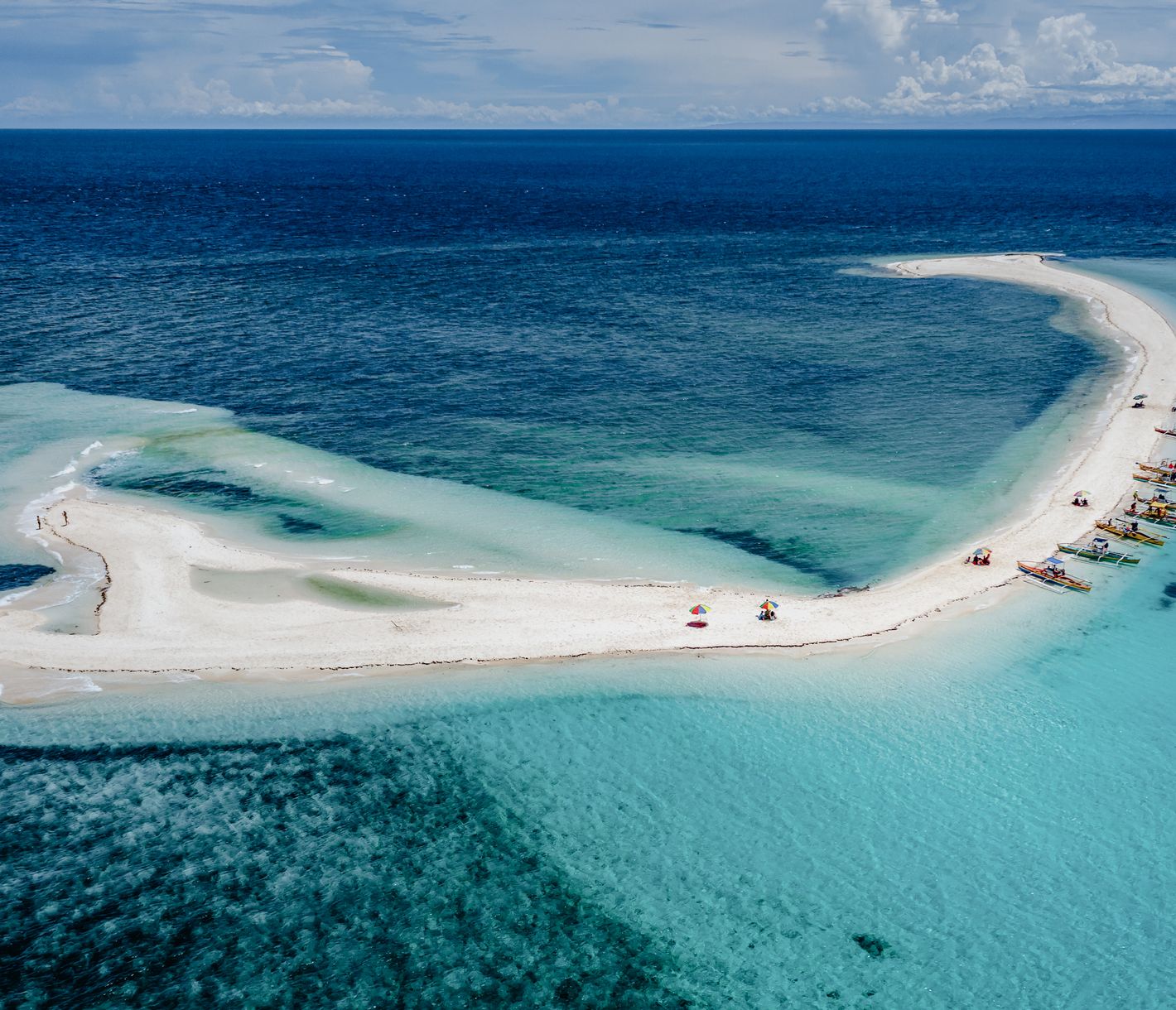 In knapp 10 Minuten ab Camiguin erreicht man die Sandbank White Island.