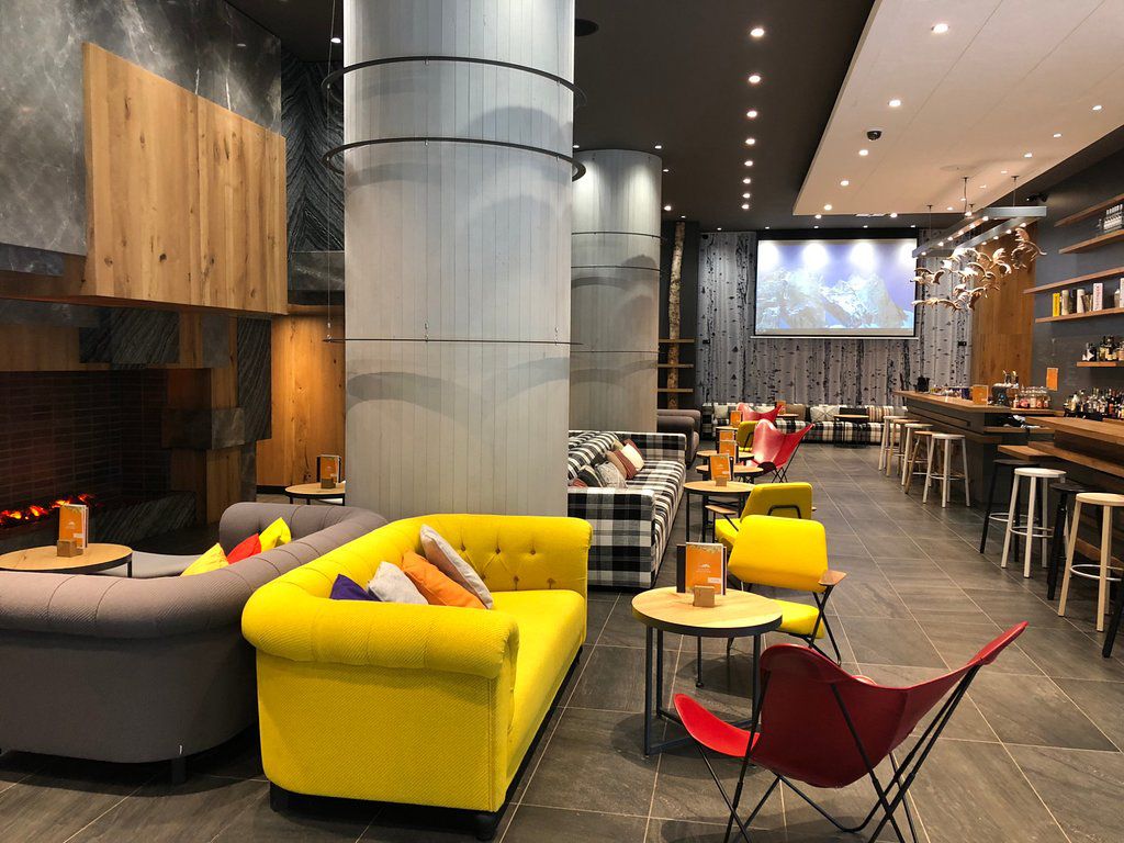 Bar