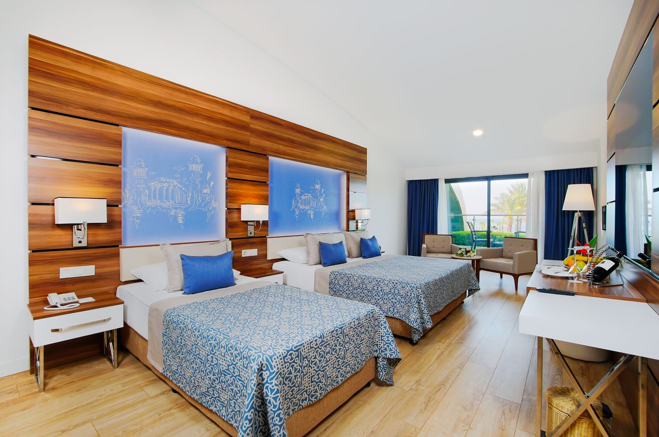 Deluxe Suite