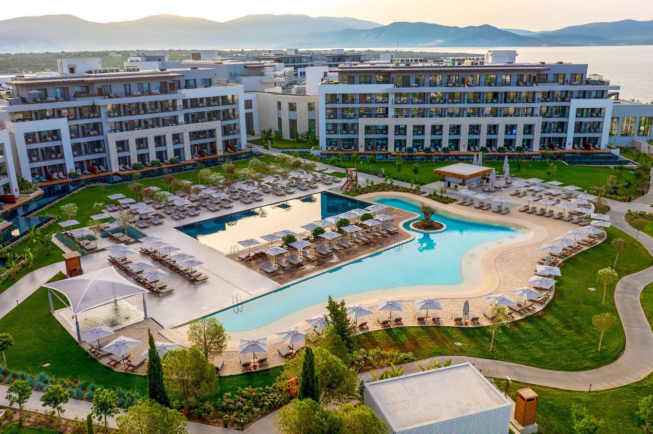 Anda Barut Collection