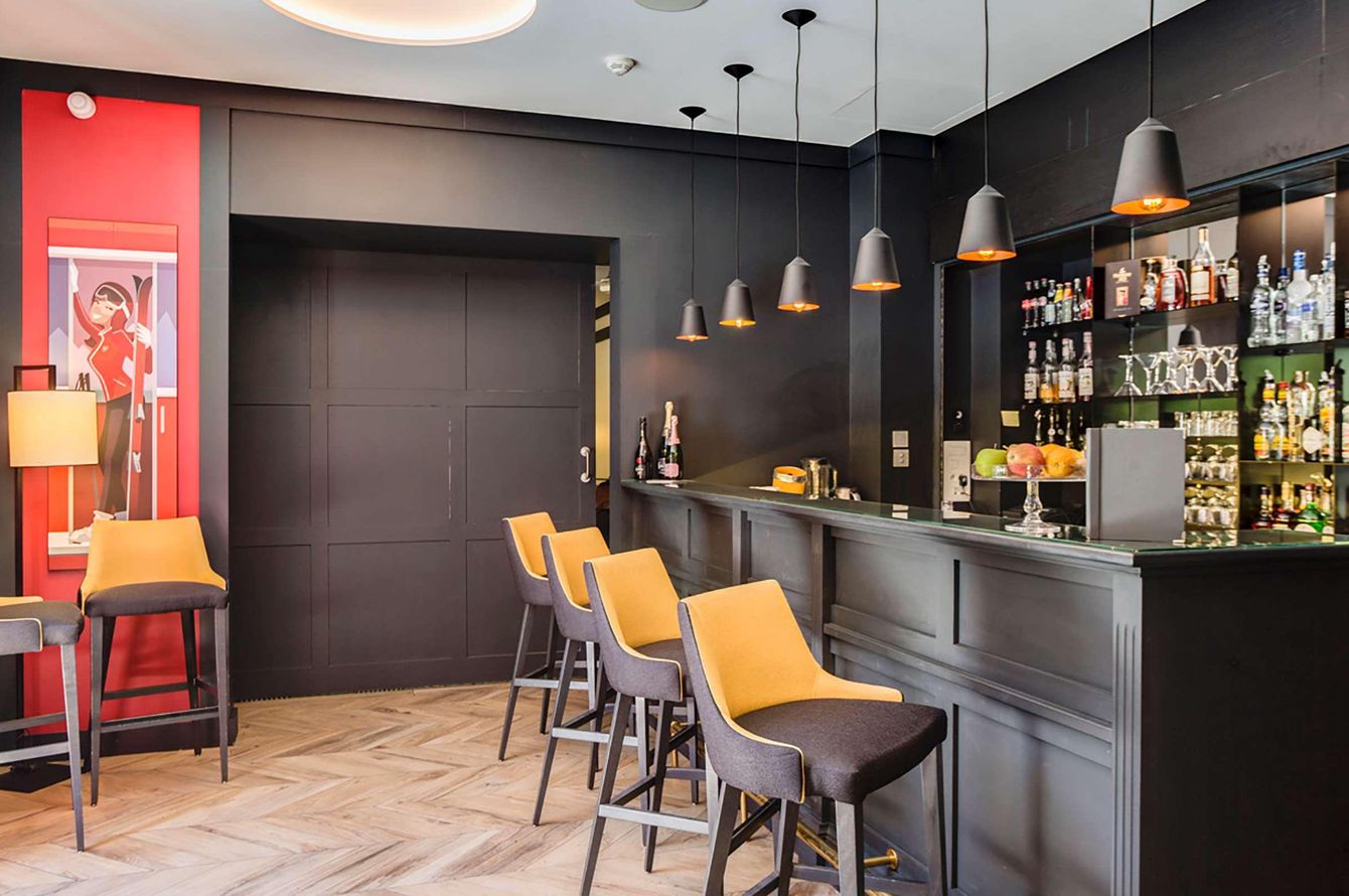 Bar