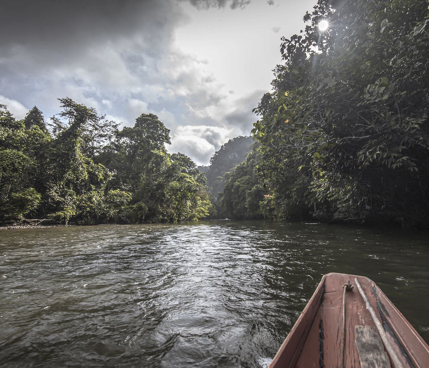 Auf dem Weg zu den Höhlen von Mulu
