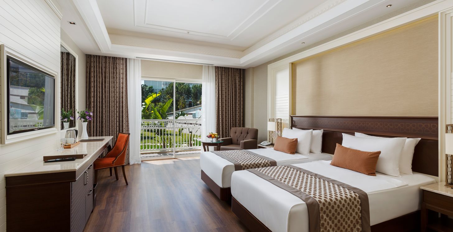Doppelzimmer Deluxe Pool