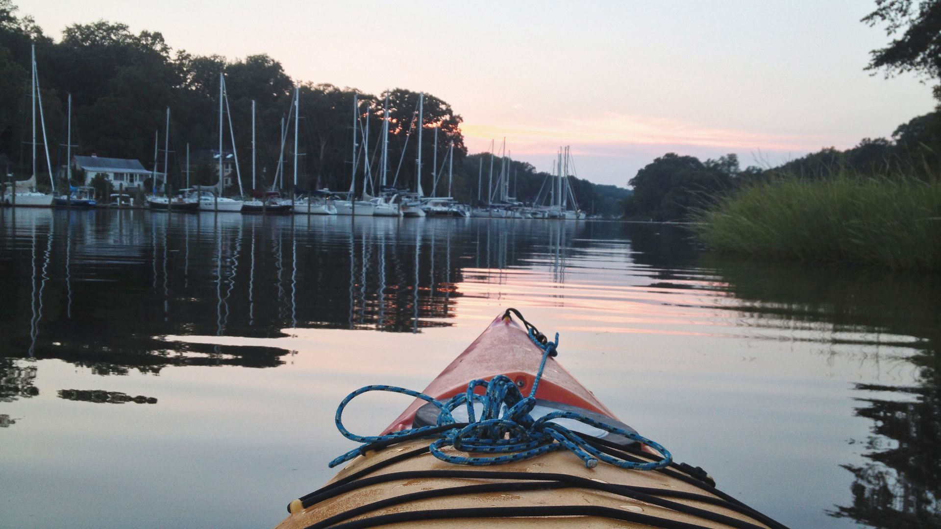 Kajaktouren versprechen ein einmaliges Naturerlebnis.