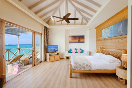 Aqua Suite with Slides