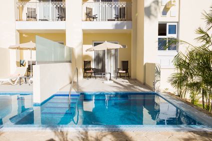 Junior Suite Swim-Up