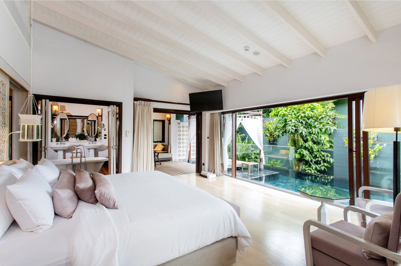 Villa Pool