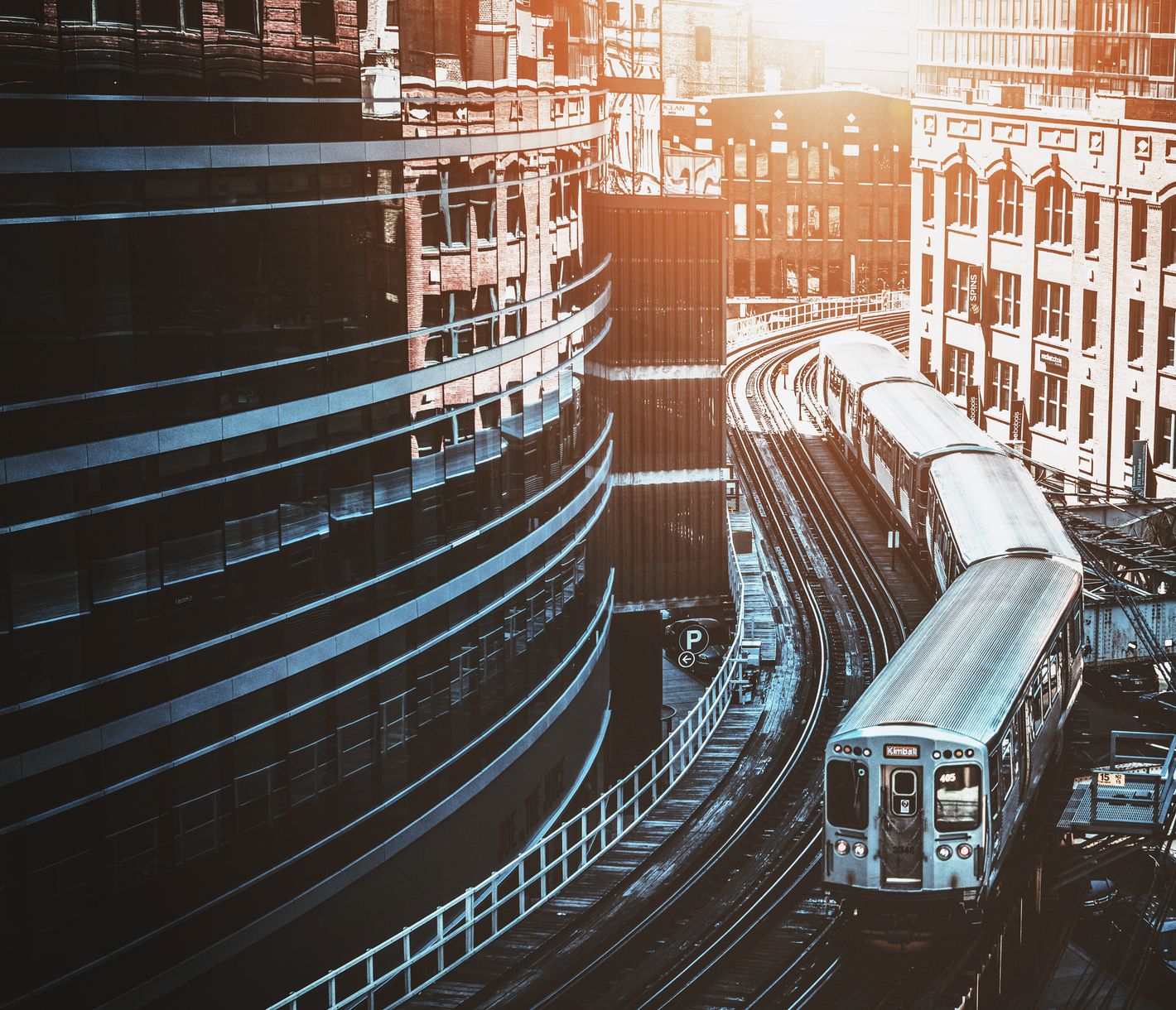 Die Hochbahn von Chicago ist eine schnelle und praktische Möglichkeit sich in der Stadt zu bewegen.