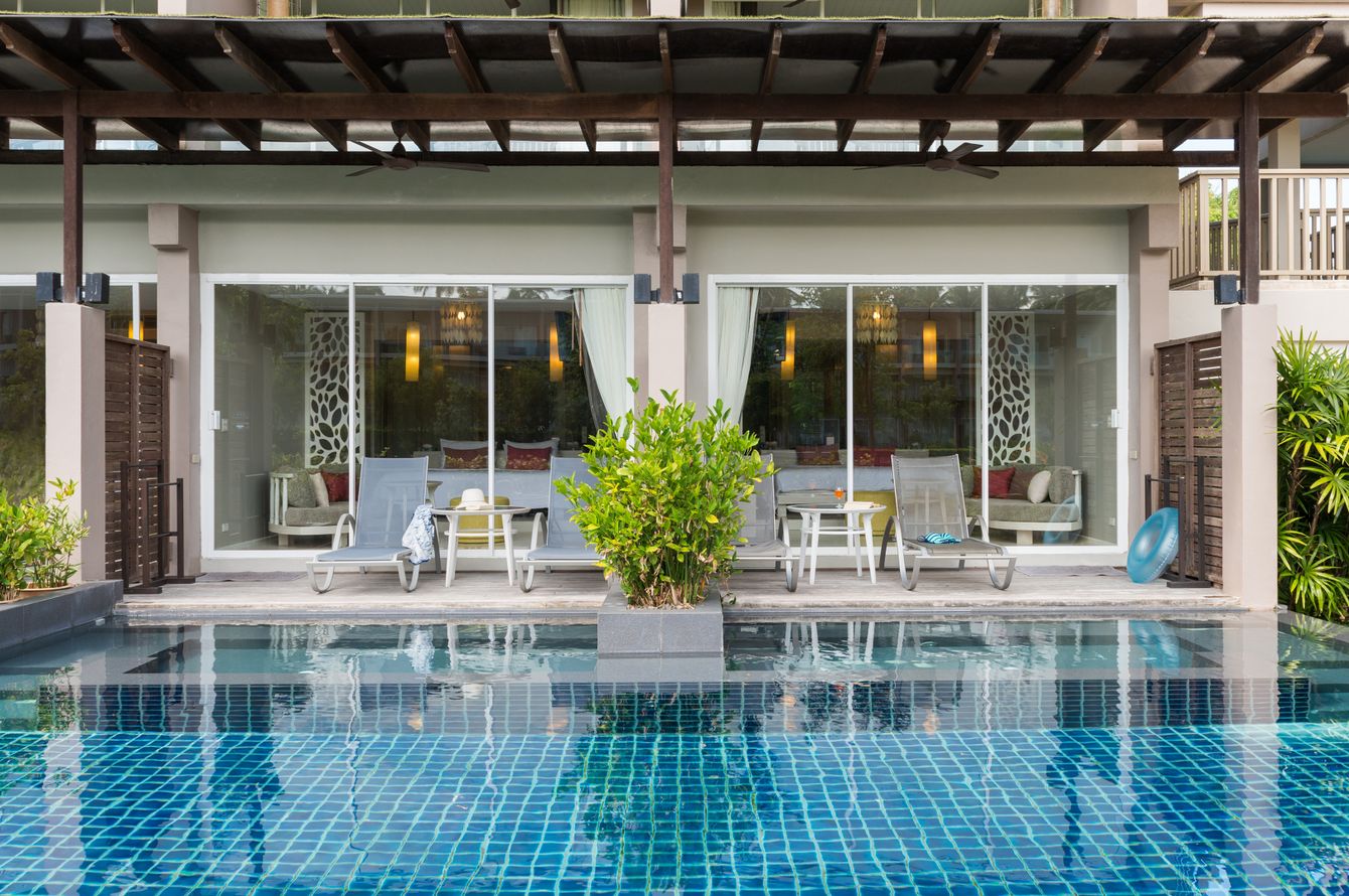 Junior Suite Pool Access