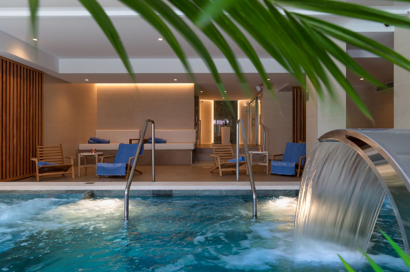 Piscine intérieure