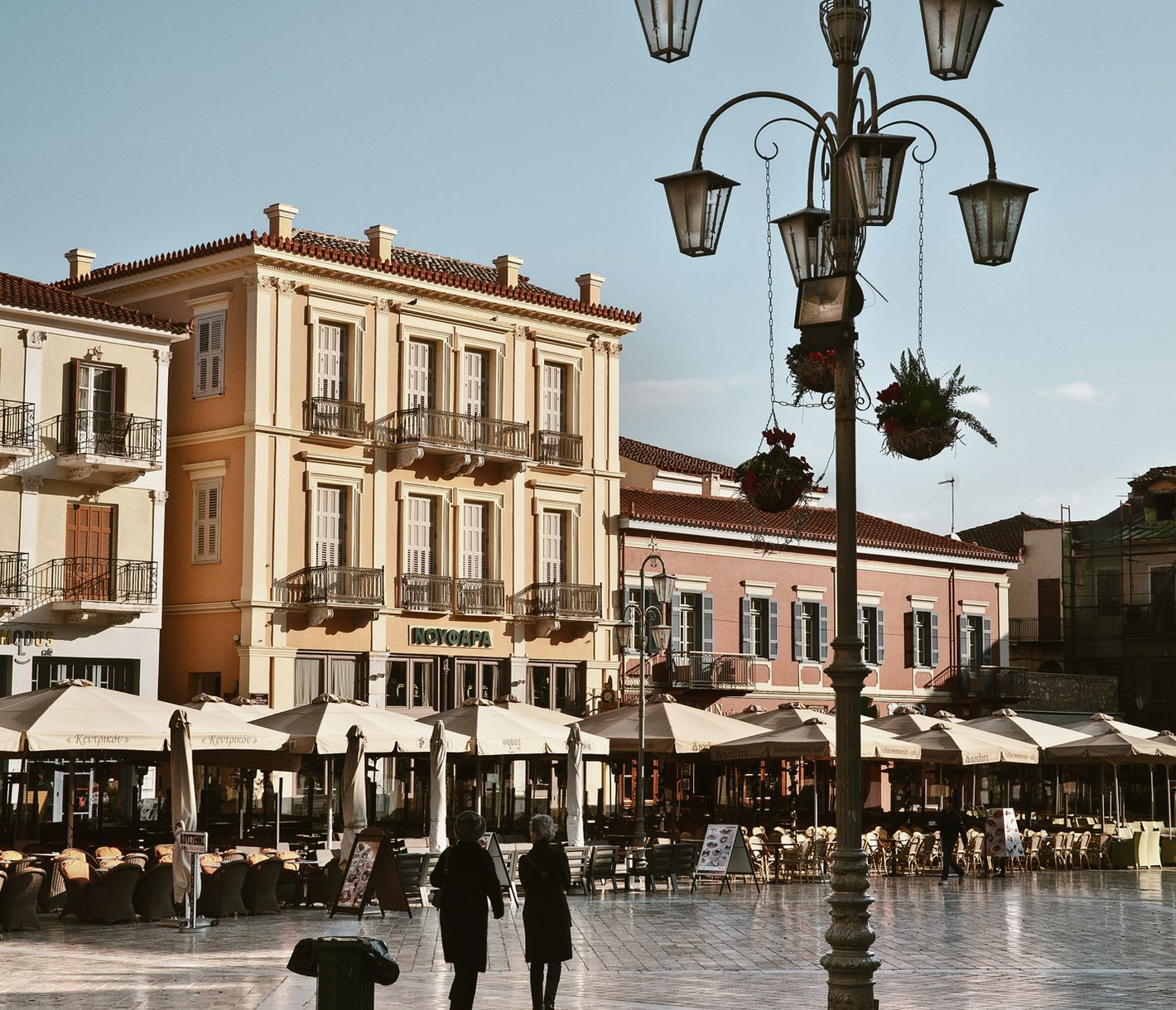 Platia Syndagmatos – Herz der Altstadt von Nafplio