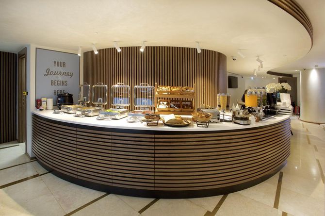 Salle de petit-déjeuner