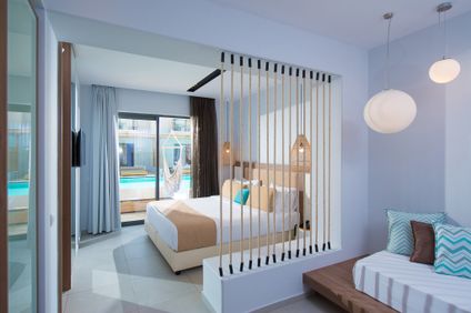 Junior Suite Swim Up