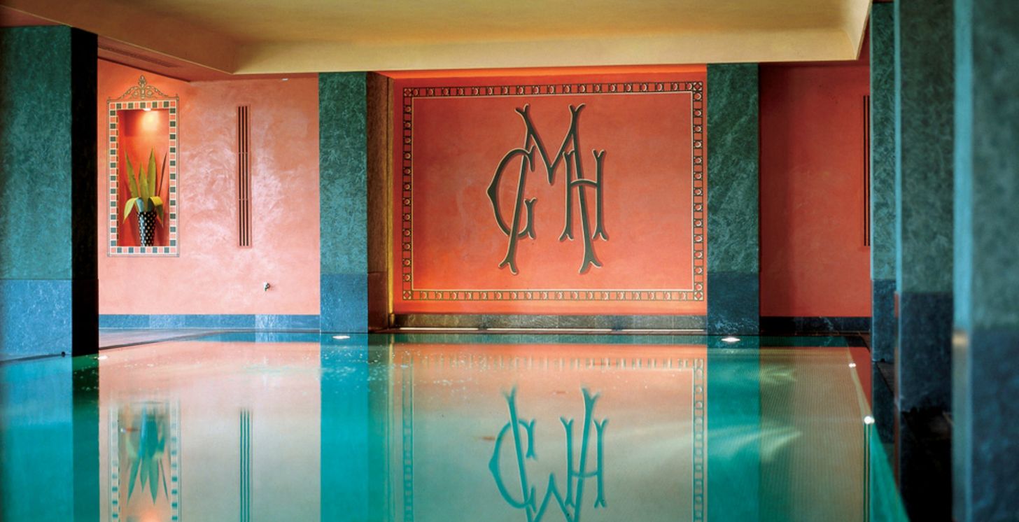 Piscine intérieure