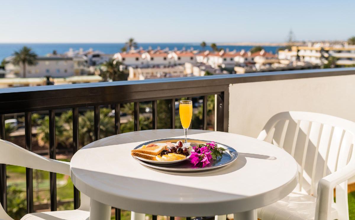 Doppelzimmer Meersicht mit Balkon
