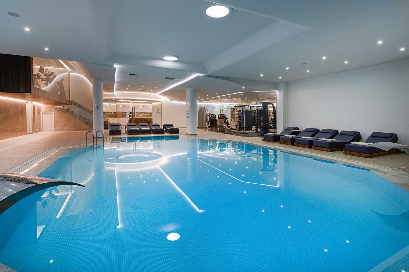 Piscine intérieure