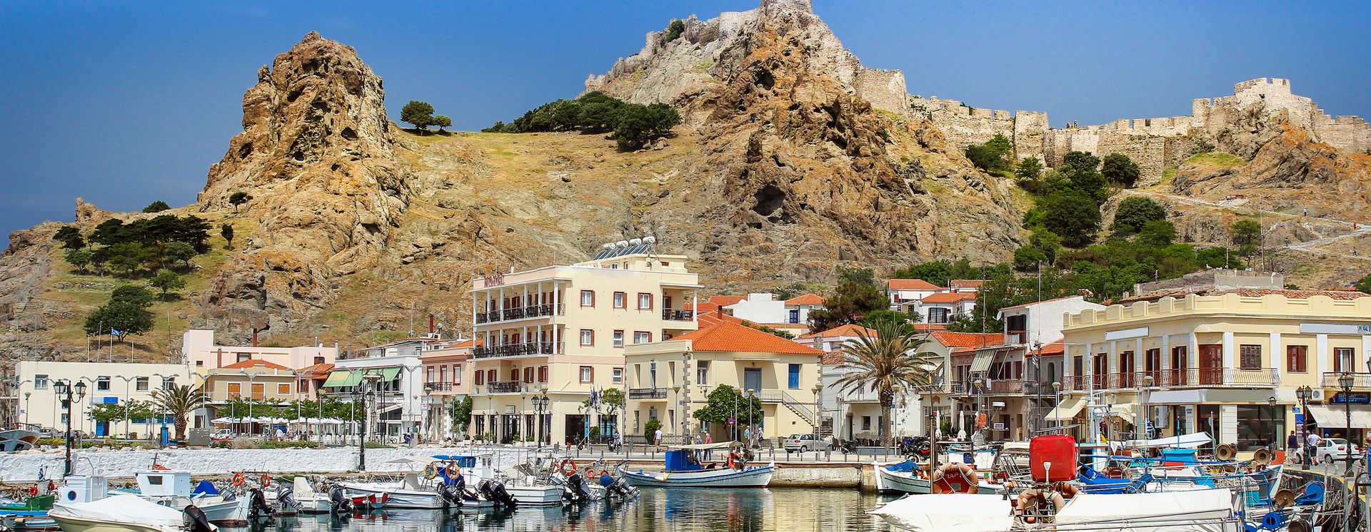 Port de Limnos avec forteresse