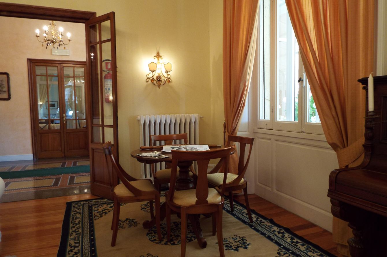Hotel Canali