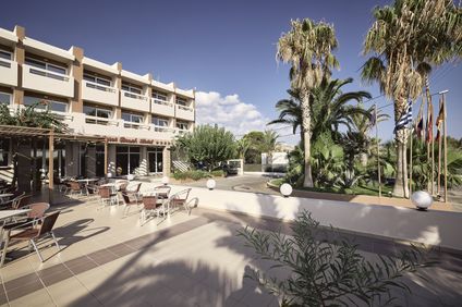 Tylissos Beach Hotel