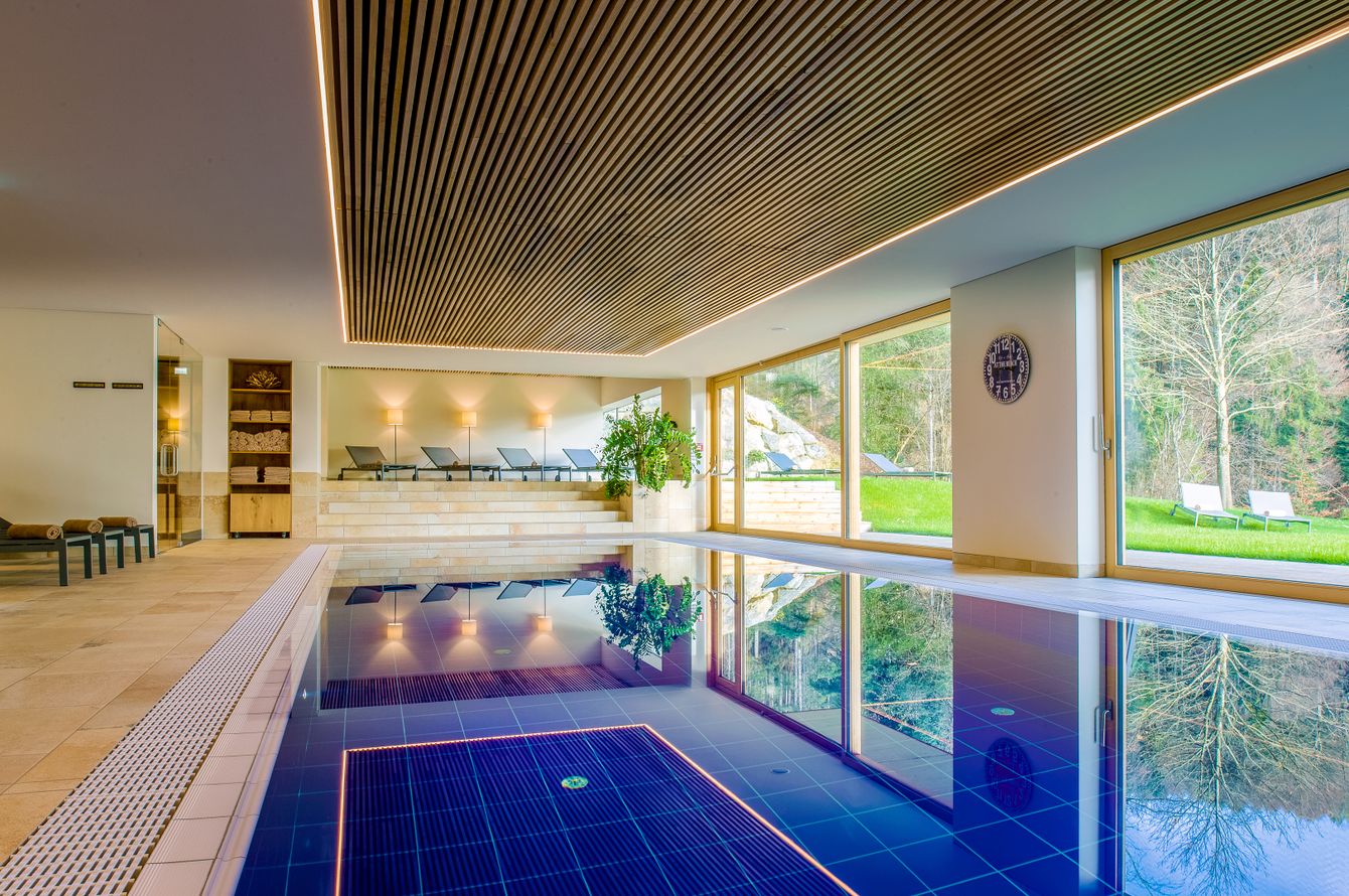 Piscine intérieure